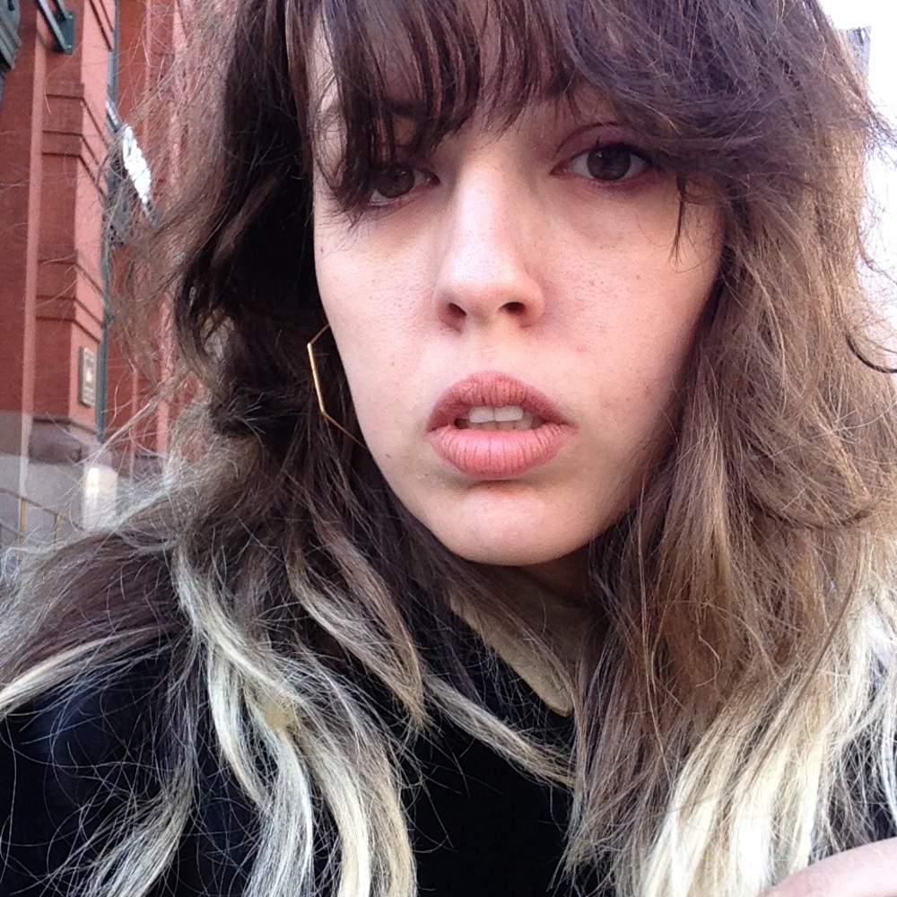 Meet your Posher, Danielle